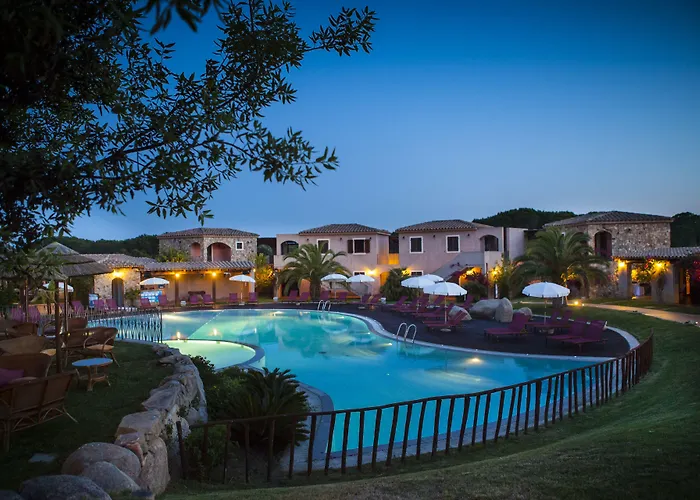 Aparthotel S'incantu 3*