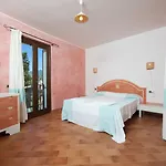 Aparthotel S'incantu