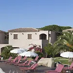 Aparthotel S'incantu 3*